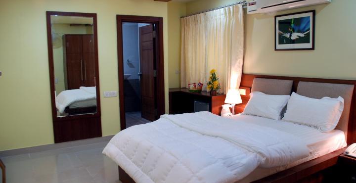 Hotel Sri Madhura Inn Hyderabad Exteriör bild