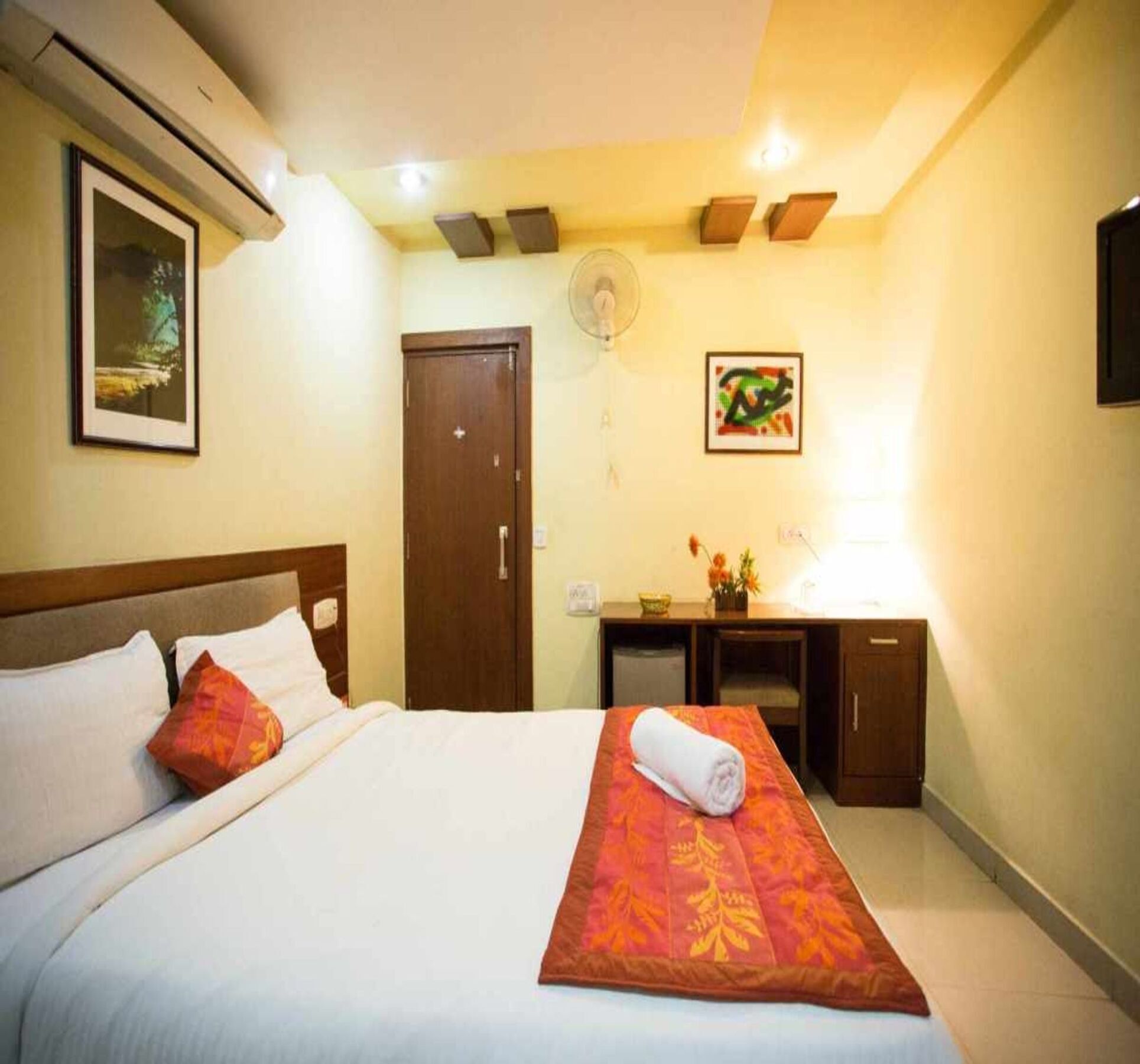 Hotel Sri Madhura Inn Hyderabad Exteriör bild